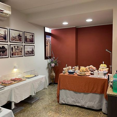Albergo Tecla Lazise Luaran gambar