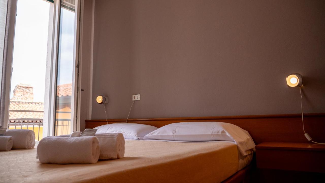 Albergo Tecla Lazise Luaran gambar