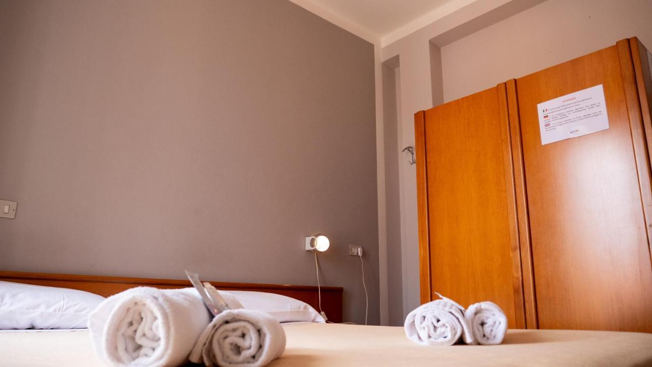 Albergo Tecla Lazise Luaran gambar