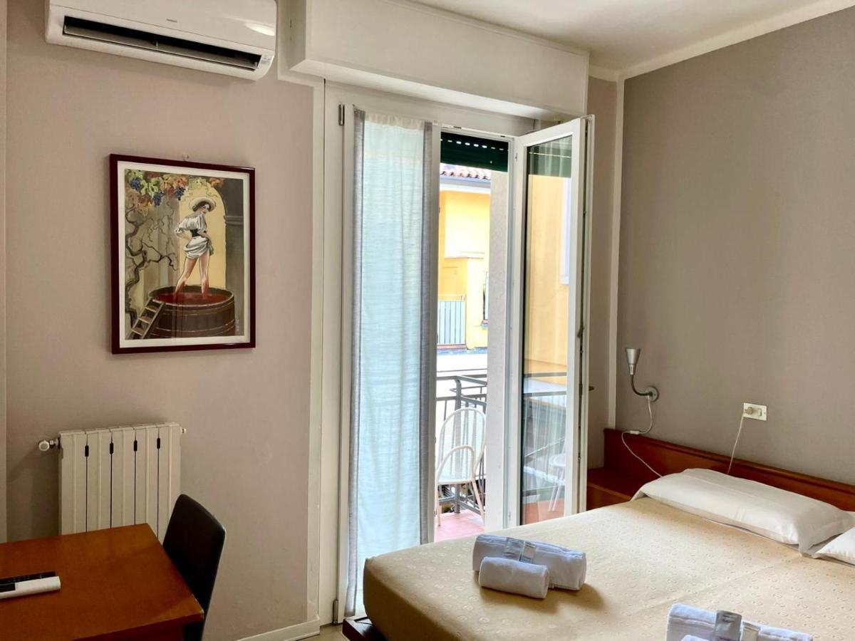 Albergo Tecla Lazise Luaran gambar