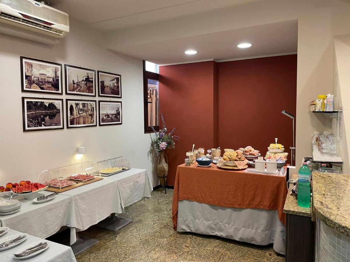 Albergo Tecla Lazise Luaran gambar