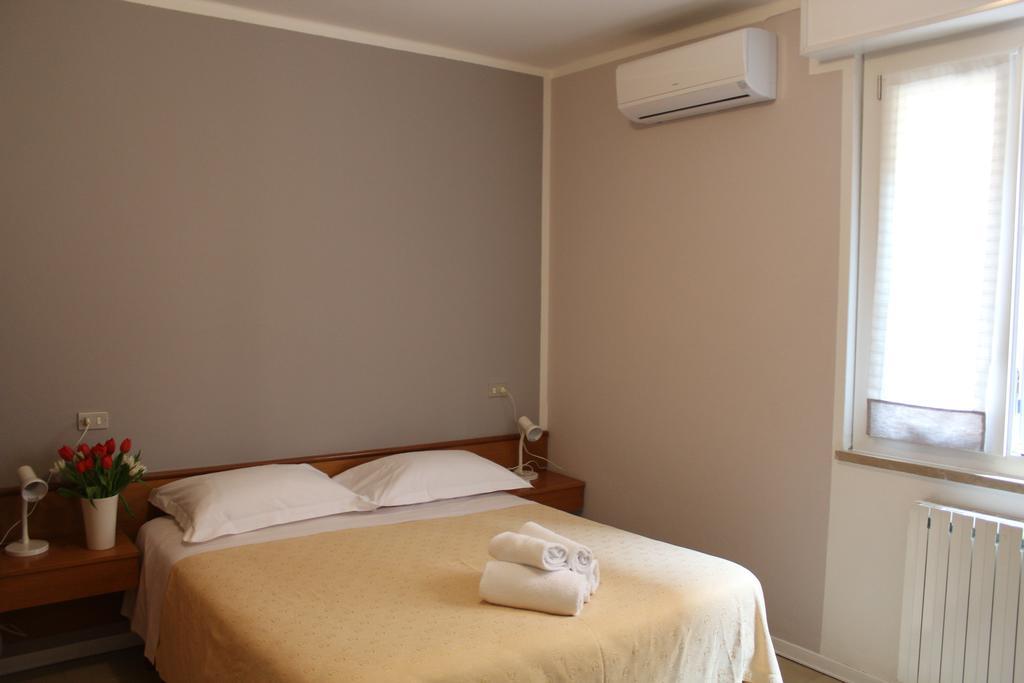 Albergo Tecla Lazise Luaran gambar